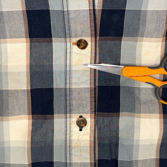 Carhartt Men’s Short Sleeve Button Down Shirt Size L Blue Plaid 100% Cotton - Picture 11 of 12